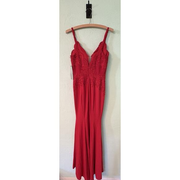 Ladivine NWT by Cinderella Divine Small Size 6 Red Jessica Rabbit Prom Gown - Picture 7 of 8
